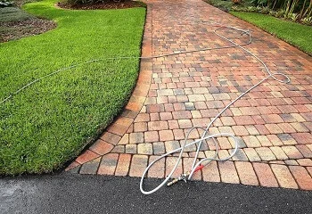 Pressure washing service