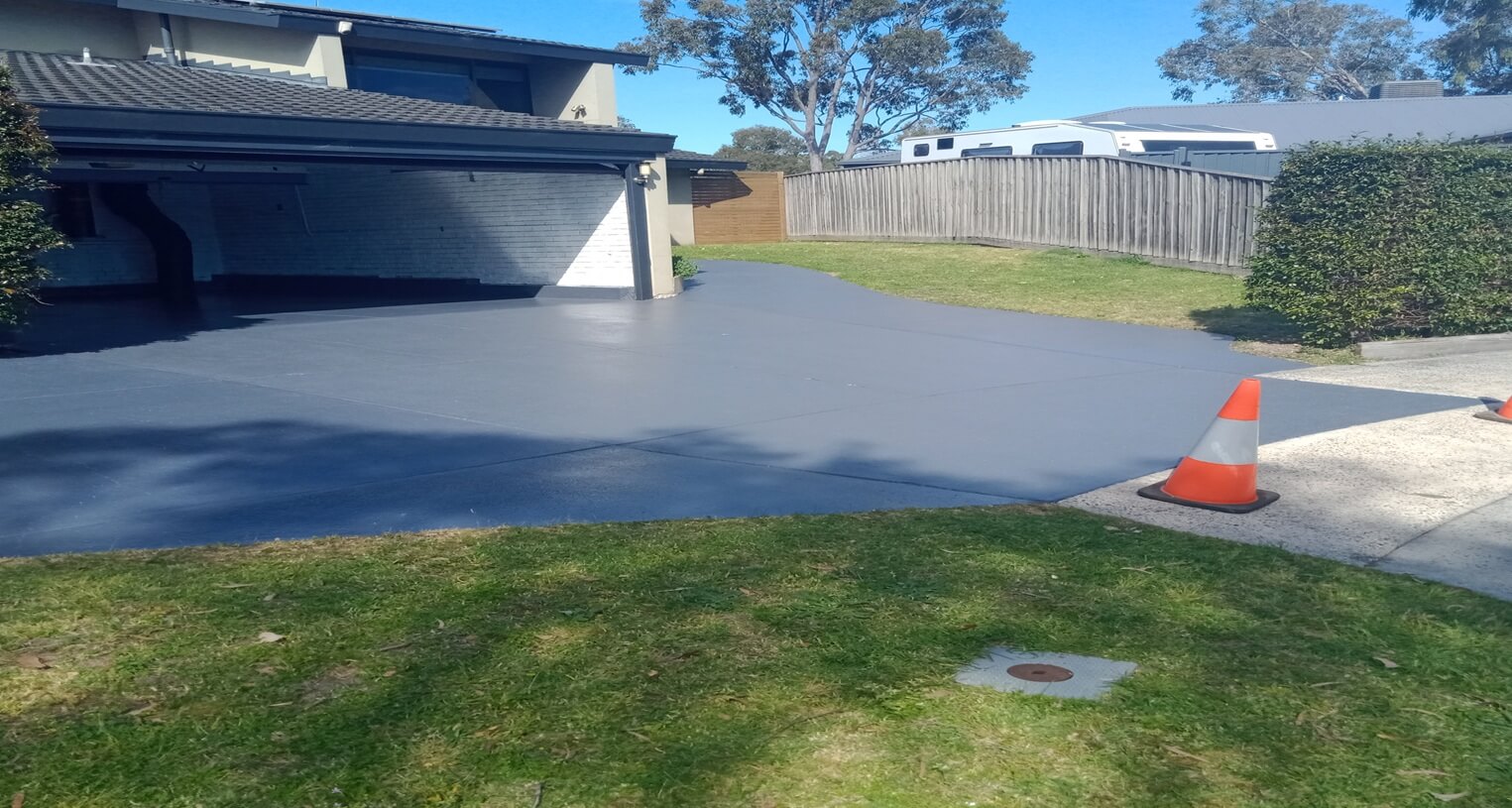 garage floor painting services completed in Patterson Lakes 2 Pack Ironstone in colour